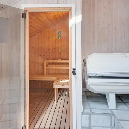 Three-bedroom Holiday In Nexo 12 別荘 *